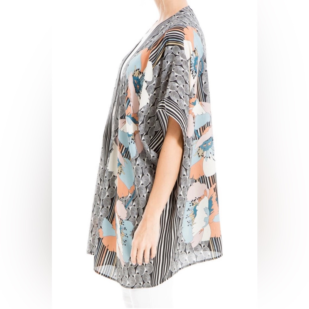 MAX STUDIO Signature Floral Print Ruana